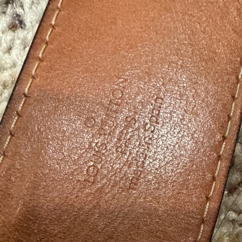 Louis Vuitton Black Leather Belt with Silver Buckle - Picture 5 of 6